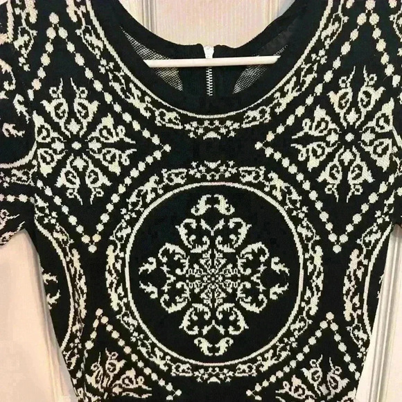 ROMEO + JULIET Couture Intarsia Knit Dress Size M - Picture 3 of 5